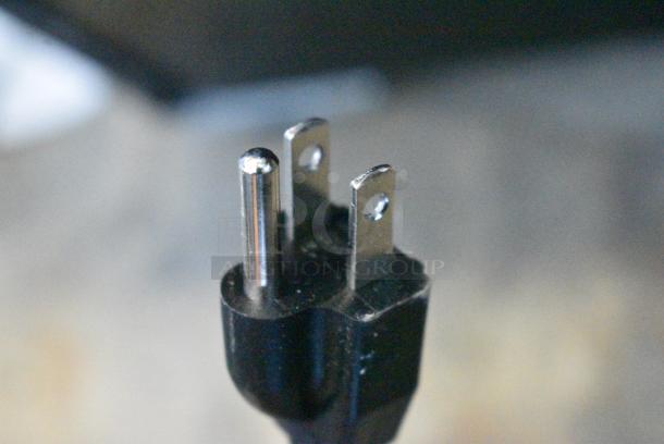 Magic Chef HMAR170BE Mini Cooler. 115 Volts, 1 Phase. Tested and Working! - Image 5 of 8