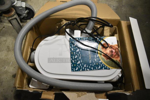 IN ORIGINAL BOX! Petcove PC-FRFLFF-WHT FurrFluff Pet Grooming & Vacuum Kit - Image 3 of 11