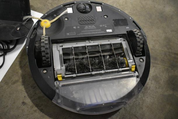 iRobot Roomba Robot Vacuum Cleaner. - Image 8 of 9