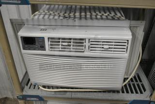 CoastAir CEW061CS Window Mount Air Conditioner. 115 Volts, 1 Phase. Tested and Working!