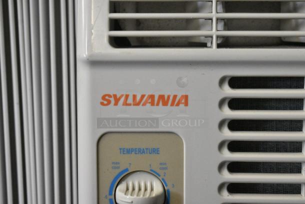 2 CoastAir CMW051A / Sylvania SYL-05CM Window Mount Air Conditioner. 115 Volts, 1 Phase. 2 Times Your Bid! Tested and Working! - Image 4 of 11