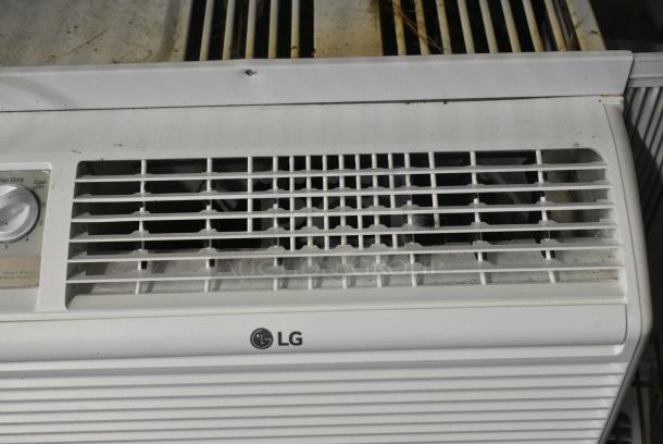 2 LG LW5016 Window Mount Air Conditioner. 115 Volts, 1 Phase. 2 Times Your Bid! Tested and Working! - Image 5 of 12
