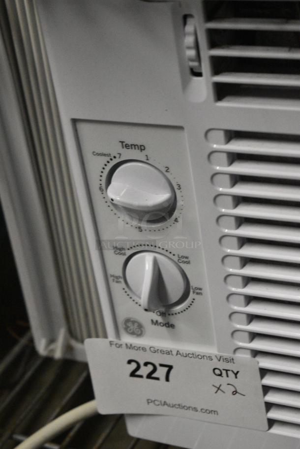 2 General Electric AEL05LXQ1 / LG LW6017R Window Mount Air Conditioner. 115 Volts, 1 Phase. 2 Times Your Bid! Tested and Working! - Image 4 of 14