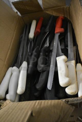 75 SHARPENED Stainless Steel Knives Including Serrated Bread Knife. 75 Times Your Bid!
