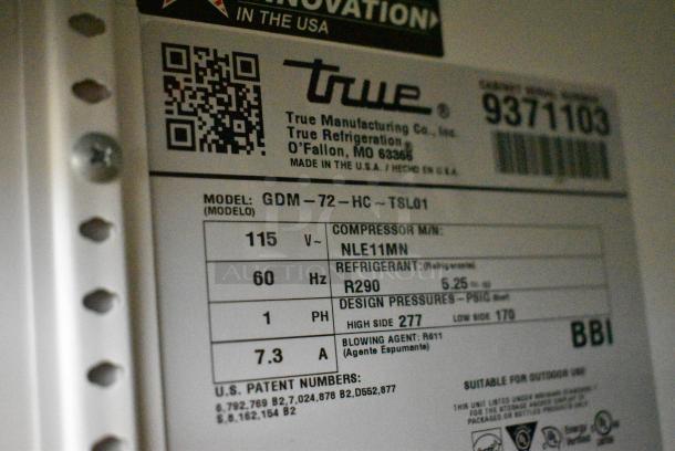 2018 True GDM-72-HC Metal Commercial 3 Door Reach In Cooler Merchandiser w/ Poly Coated Racks. 115 Volts, 1 Phase. Tested and Working! - Image 9 of 10
