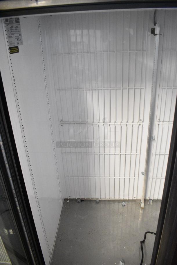 2018 True GDM-49F-HC Metal Commercial 2 Door Reach In Freezer Merchandiser. 115/208-230 Volts, 1 Phase. Tested and Working! - Image 6 of 9