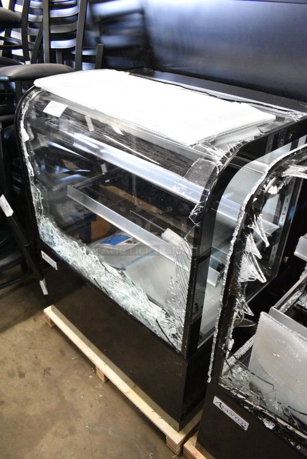 BRAND NEW SCRATCH AND DENT! Avantco Metal Commercial Floor Style Deli Display Case Merchandiser. See Pictures for Broken Glass. 115 Volts, 1 Phase. Tested and Powers On But Does Not Get Cold - Image 3 of 5