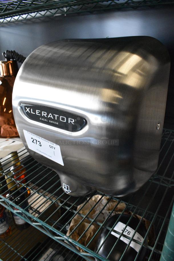 BRAND NEW SCRATCH AND DENT! Excel XL-SB 110/120 XLERATOR® Stainless Steel Cover High Speed Hand Dryer - 110/120V, 1500W - Image 3 of 6