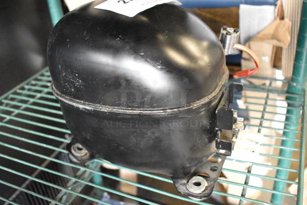 BRAND NEW SCRATCH AND DENT! Secop NLE10CN Compressor. 115-127 Volts, 1 Phase. - Image 3 of 6
