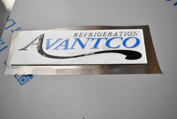 BRAND NEW SCRATCH AND DENT! 2025 Avantco 447AP49R Stainless Steel Commercial 2 Door Reach In Cooler on Commercial Casters. 115 Volts, 1 Phase. Tested and Working! - Image 4 of 13