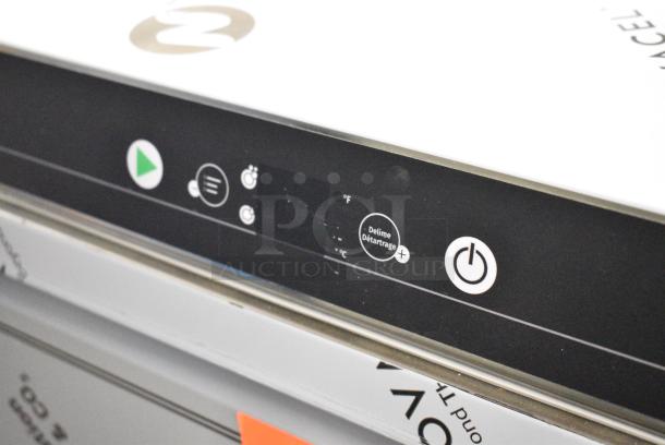 BRAND NEW SCRATCH AND DENT! 2024 Hobart CUH Stainless Steel Commercial Hi Temp High Temperature Undercounter Dishwashing Machine. 208/240 Volts, 1 Phase. - Image 4 of 8