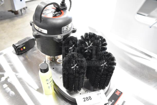 BRAND NEW SCRATCH AND DENT! Bar Maid SS-100 Commercial Submersible Electric Glass Water. 115 Volts, 1 Phase. Tested and Working! - Image 2 of 8