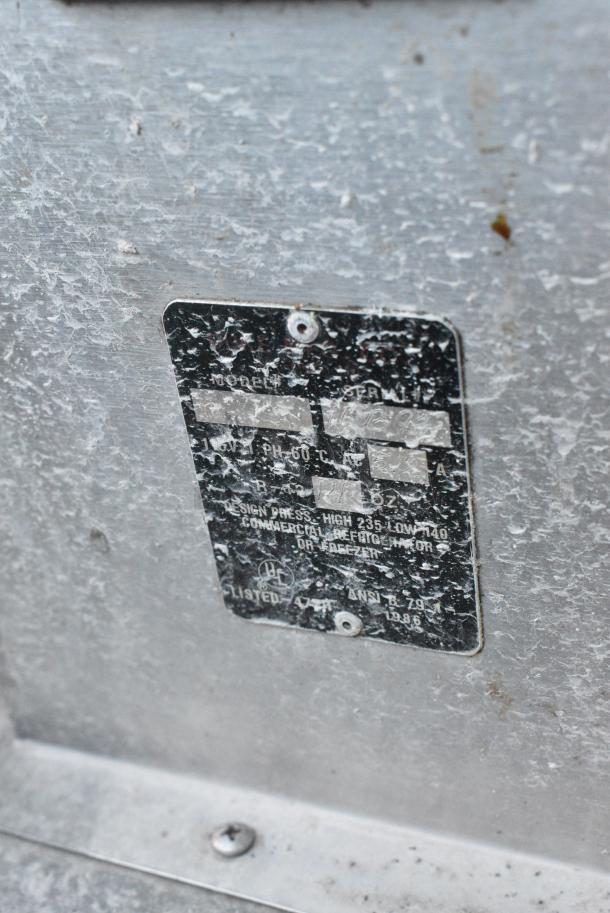 Duke Metal Commercial Subway Sandwich Make Line Prep Line w/ Curved Glass. 120 Volts, 1 Phase. - Image 5 of 5