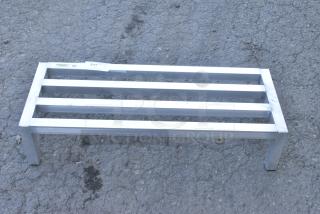 BRAND NEW SCRATCH AND DENT! Regency 600DUN1436 36" x 14" x 8" Aluminum Dunnage Rack - 1350 lb. Capacity
