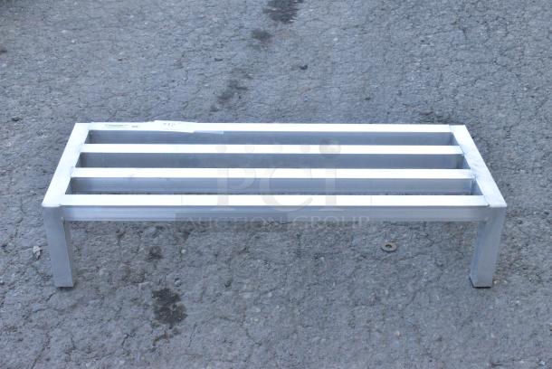 BRAND NEW SCRATCH AND DENT! Regency 600DUN1436 36" x 14" x 8" Aluminum Dunnage Rack - 1350 lb. Capacity - Image 3 of 5