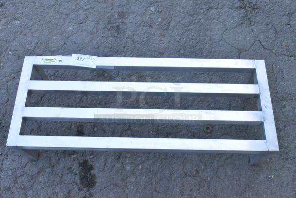 BRAND NEW SCRATCH AND DENT! Regency 600DUN1436 36" x 14" x 8" Aluminum Dunnage Rack - 1350 lb. Capacity - Image 4 of 5