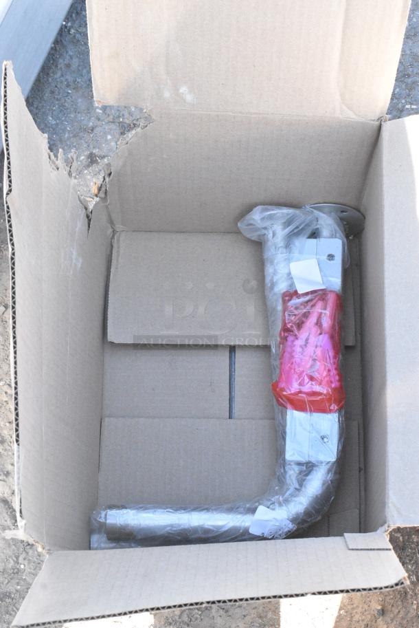 BRAND NEW SCRATCH AND DENT! Stainless Steel Wall Mount Trough Sink - Image 3 of 7