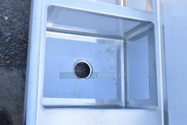 BRAND NEW SCRATCH AND DENT! Regency 600S31620218 Stainless Steel 3 Bay Sink w/ Dual Side Drain Boards. No Legs. - Image 4 of 8
