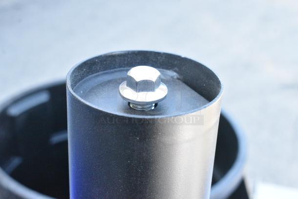 BRAND NEW SCRATCH AND DENT! Lot of Metal Table Column and Foot. - Image 6 of 7