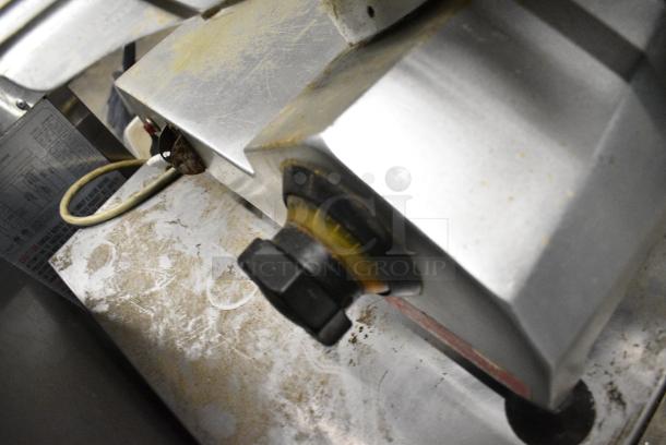 Metal Commercial Countertop Meat Slicer w/ Blade Sharpener. 115 Volts, 1 Phase. Tested and Working! - Image 5 of 9