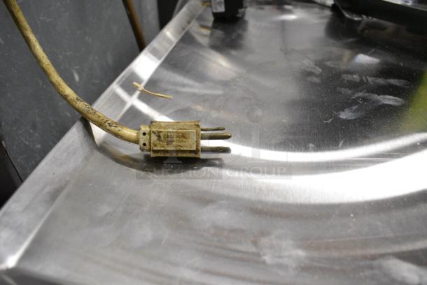 Metal Commercial Countertop Meat Slicer w/ Blade Sharpener. 115 Volts, 1 Phase. Tested and Working! - Image 9 of 9