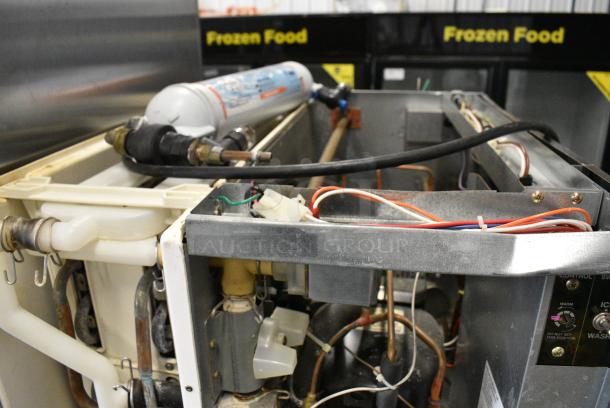 Hoshizaki KM-500MRE Metal Commercial Ice Head on Hoshizaki B-300PD Commercial Ice Machine. 115-120 Volts, 1 Phase. - Image 5 of 10