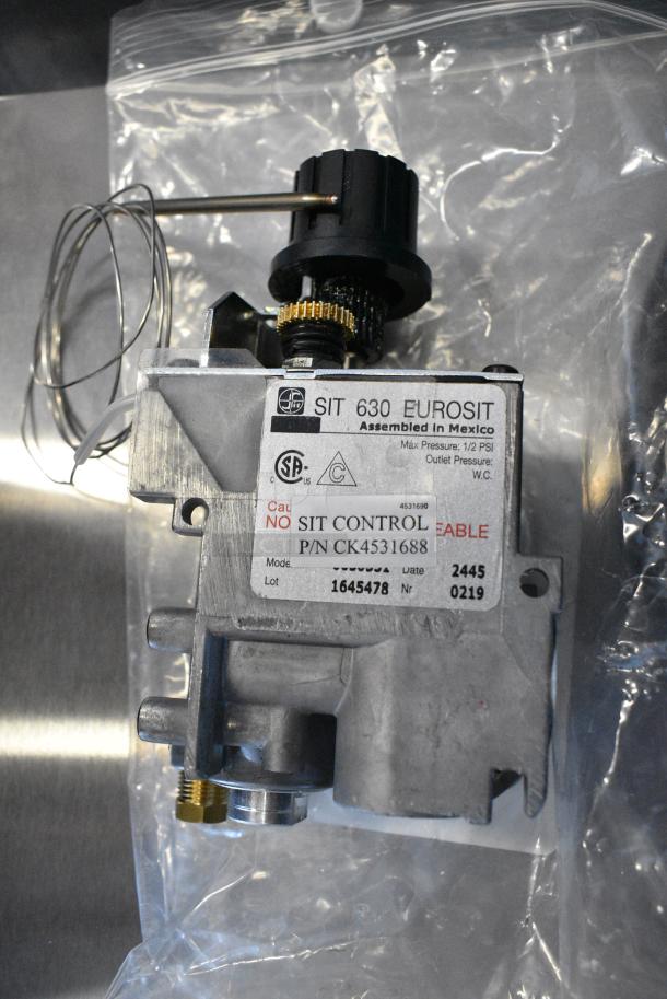 4 Various Items Including Satco Halide Lamp, SIT 630 Eurosit Unit, Garland CK4531688 Control. 4 Times Your Bid! - Image 5 of 11