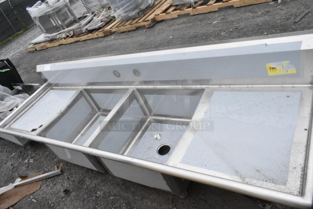 BRAND NEW SCRATCH AND DENT! Regency 600S22323224 16 Gauge Stainless Steel Two Compartment Sink with Galvanized Steel Legs and 2 Drainboards - 23" x 23" x 12" Bowls. No Legs. - Image 2 of 7