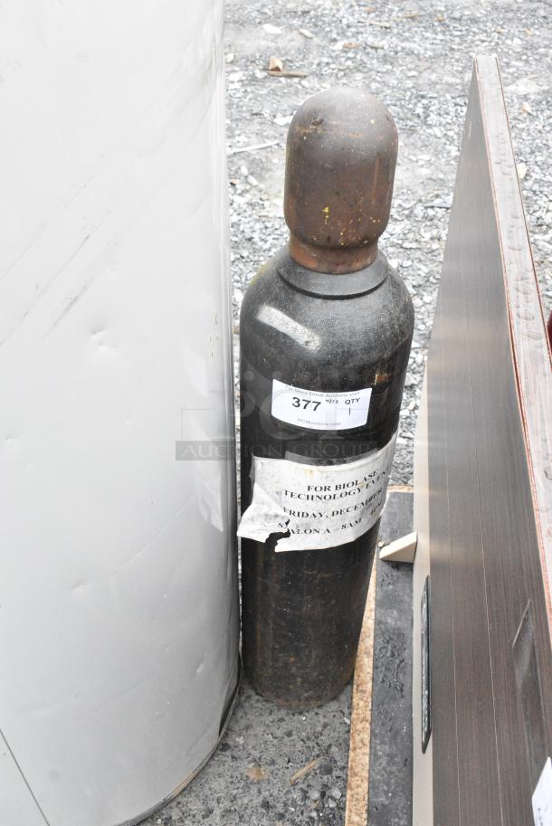 Nitrogen Metal Tank. Buyer Must Pick Up - We Will Not Ship This Item. - Image 1 of 6