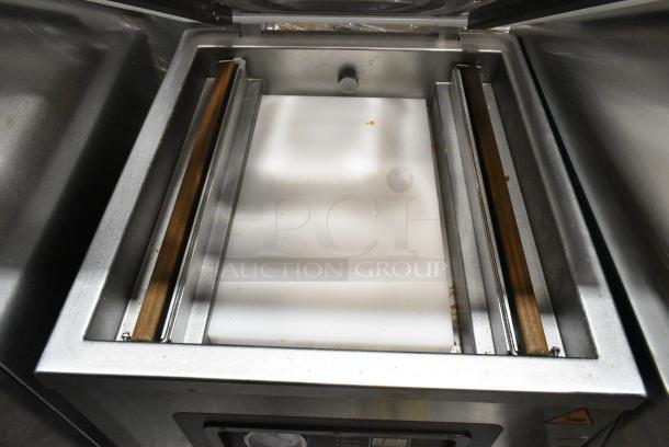 BRAND NEW SCRATCH AND DENT! VacPak-it 186VMC32 Stainless Steel Chamber Vacuum Packaging Machine with Two 16" Seal Bars and Oil Pump. 110-120 Volts, 1 Phase. Tested and Working! - Image 6 of 7