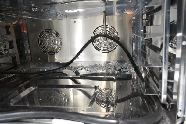 BRAND NEW SCRATCH AND DENT! Avantco 177CO46M Stainless Steel Commercial Countertop Electric Powered Full Size Convection Oven. See Pictures for Broken Glass Pane. 115 Volts, 1 Phase. Cannot Test Due To Plug Style - Image 5 of 9