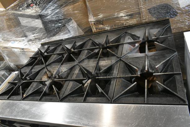 Vulcan 48C-8BP Stainless Steel Commercial Natural Gas Powered 8 Burner Range w/ Convection Oven. - Image 2 of 13