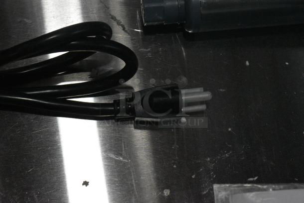 BRAND NEW SCRATCH AND DENT! 2024 ServIt 423EST3WO Stainless Steel Commercial Three Pan Open Well Electric Steam Table with Adjustable Undershelf. 120 Volts, 1 Phase. Tested and Working! - Image 7 of 9