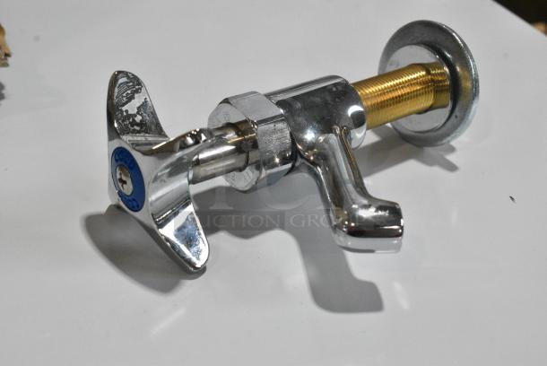BRAND NEW SCRATCH AND DENT! Fisher 3042 Faucet Dipperwell - Image 1 of 5