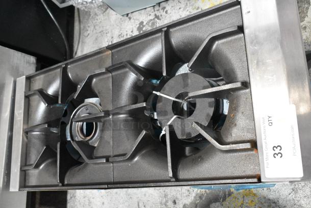 BRAND NEW SCRATCH AND DENT! 2024 Avantco 177CAGR212 Chef Series CAG-R-2-12 Stainless Steel 12" 2 Burner Natural Gas Countertop Range - 50,000 BTU. - Image 5 of 8