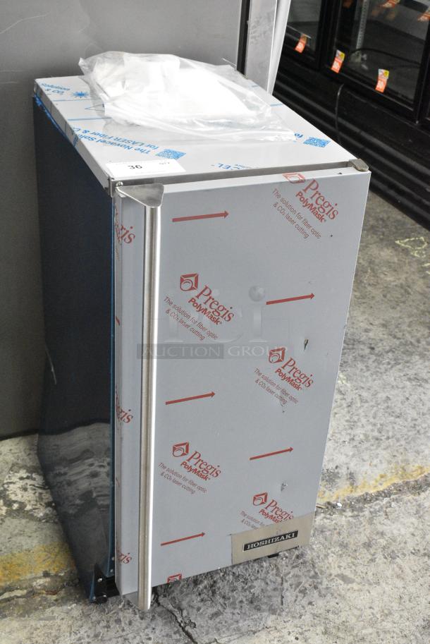 BRAND NEW SCRATCH AND DENT! 2024 Hoshizaki C-80BAJ 14 7/8" ADA Compliant Air Cooled Undercounter Cubelet Ice Machine - 80 lb. 115 Volts, 1 Phase. - Image 2 of 8