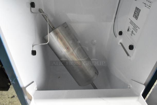 BRAND NEW SCRATCH AND DENT! 2024 Hoshizaki C-80BAJ 14 7/8" ADA Compliant Air Cooled Undercounter Cubelet Ice Machine - 80 lb. 115 Volts, 1 Phase. - Image 6 of 8