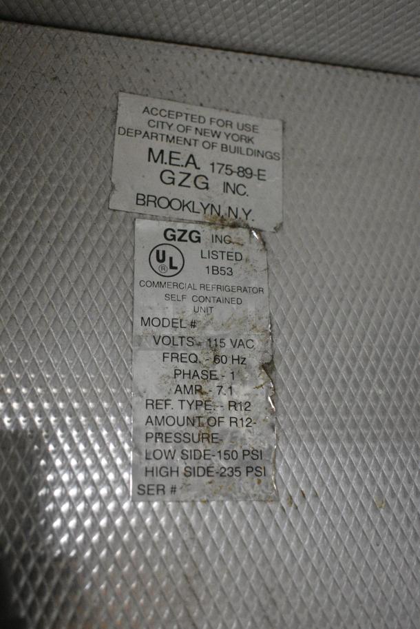 Universal Coolers Metal Commercial 2 Door Reach In Cooler Merchandiser. Tested and Powers On But Does Not Get Cold - Image 6 of 6