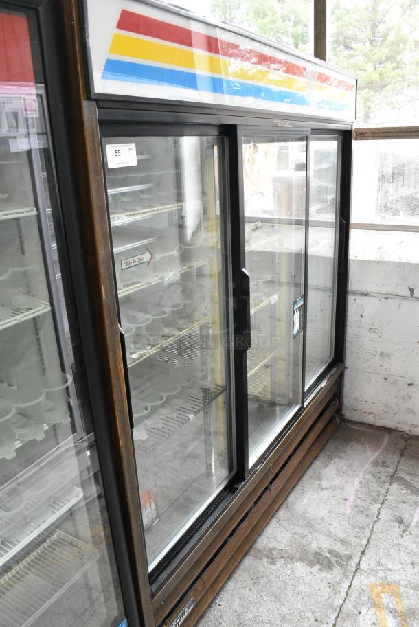 True GDM-69 Metal Commercial 3 Door Reach In Cooler Merchandiser w/ Poly Coated Racks. 115 Volts, 1 Phase. Tested and Working! - Image 1 of 8