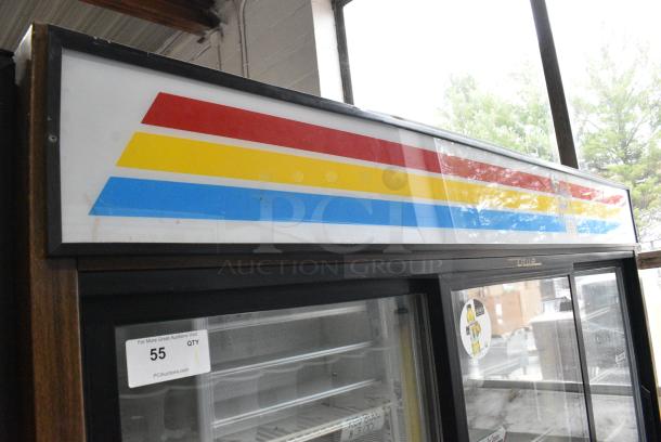 True GDM-69 Metal Commercial 3 Door Reach In Cooler Merchandiser w/ Poly Coated Racks. 115 Volts, 1 Phase. Tested and Working! - Image 2 of 8