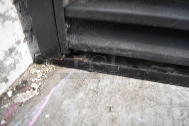 True TAC-48 Metal Commercial Open Grab N Go Merchandiser. 208-230 Volts, 1 Phase. - Image 9 of 9