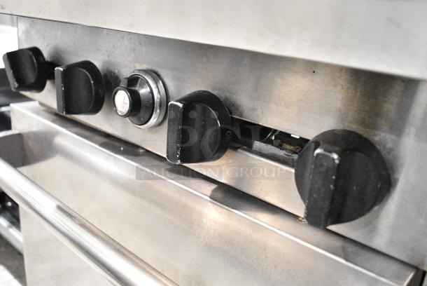 American Range Stainless Steel Commercial Natural Gas Powered 4 Burner Range w/ Oven, Over Shelf and Back Splash. - Image 6 of 9