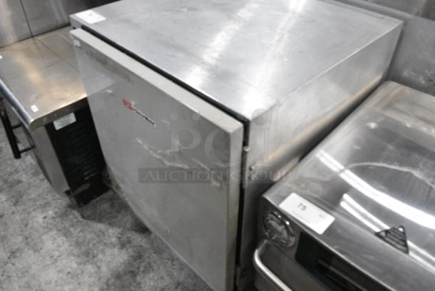 Metro C190 FlavorHold Metal Commercial Heated Holding Cabinet on Commercial Casters. 120 Volts, 1 Phase. Tested and Working! - Image 3 of 9