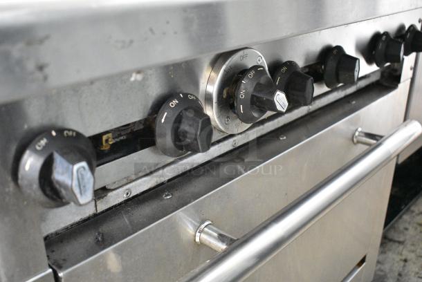 Connerton CN36-6 Stainless Steel Commercial Natural Gas Powered 6 Burner Range w/ Oven and Back Splash. - Image 5 of 8