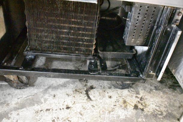 True T-23 Stainless Steel Commercial Single Door Reach In Cooler on Commercial Casters. 115 Volts, 1 Phase. Tested and Working! - Image 4 of 7