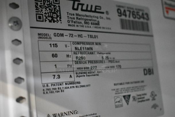 2018 True GDM-72-HC Metal Commercial 3 Door Reach In Cooler Merchandiser w/ Poly Coated Racks. 115 Volts, 1 Phase. Tested and Working! - Image 9 of 10
