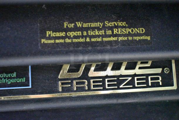 2016 True GDM-72F-HC Metal Commercial 3 Door Reach In Freezer Merchandiser w/ Poly Coated Racks. 115/208-230 Volts, 1 Phase. Tested and Working! - Image 5 of 11
