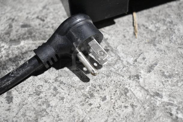 2019 True T-23F-HC Stainless Steel Commercial Single Door Reach In Freezer w/ Poly Coated Racks on Commercial Casters. 115 Volts, 1 Phase. Tested and Working! - Image 8 of 8