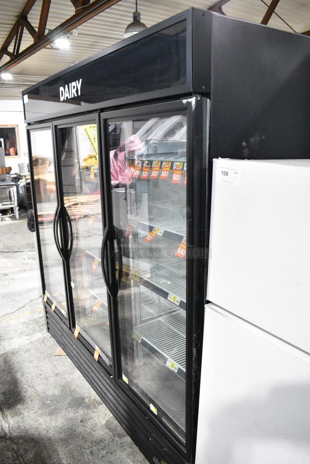 True GDM-72-HC Metal Commercial 3 Door Reach In Cooler Merchandiser w/ Poly Coated Racks. 115 Volts, 1 Phase. Tested and Working! - Image 2 of 11