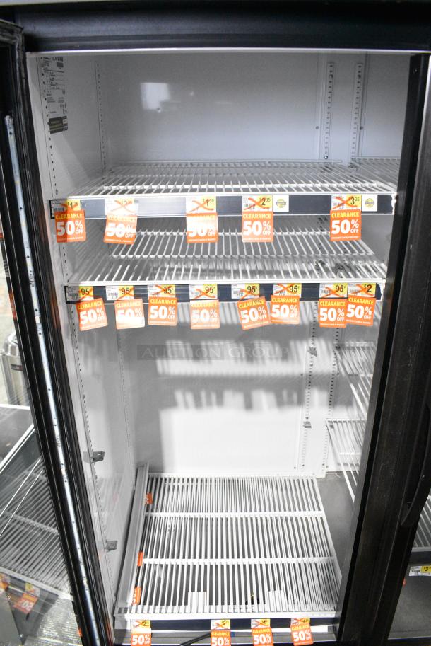 True GDM-72-HC Metal Commercial 3 Door Reach In Cooler Merchandiser w/ Poly Coated Racks. 115 Volts, 1 Phase. Tested and Working! - Image 6 of 11